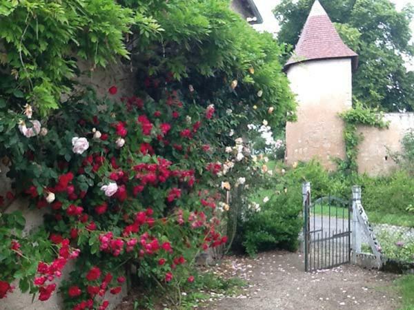 La Grange De Verseilles Saint-Etienne-de-Vicq Exterior foto